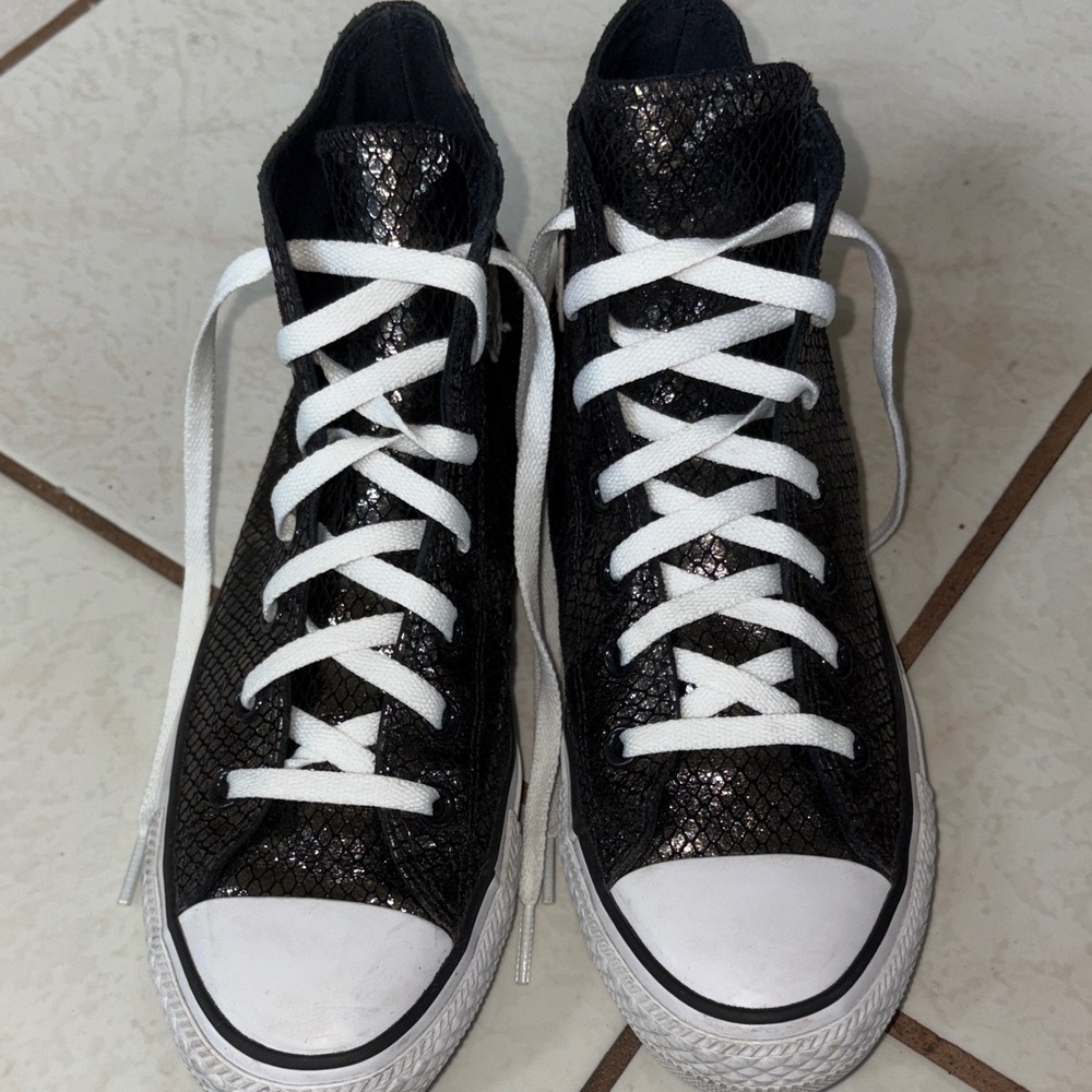 All Star Converse hightops with White Laces